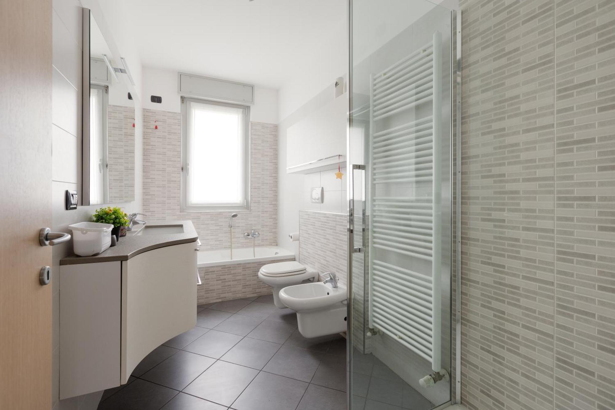 Niguarda - Ampio E Moderno Trilocale Appartement *